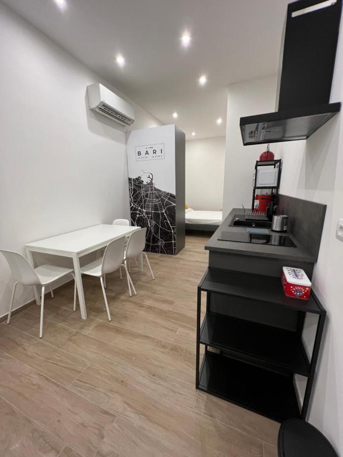 Citywise Vittorio - Independent Apartment Near Bari Central Station Buitenkant foto