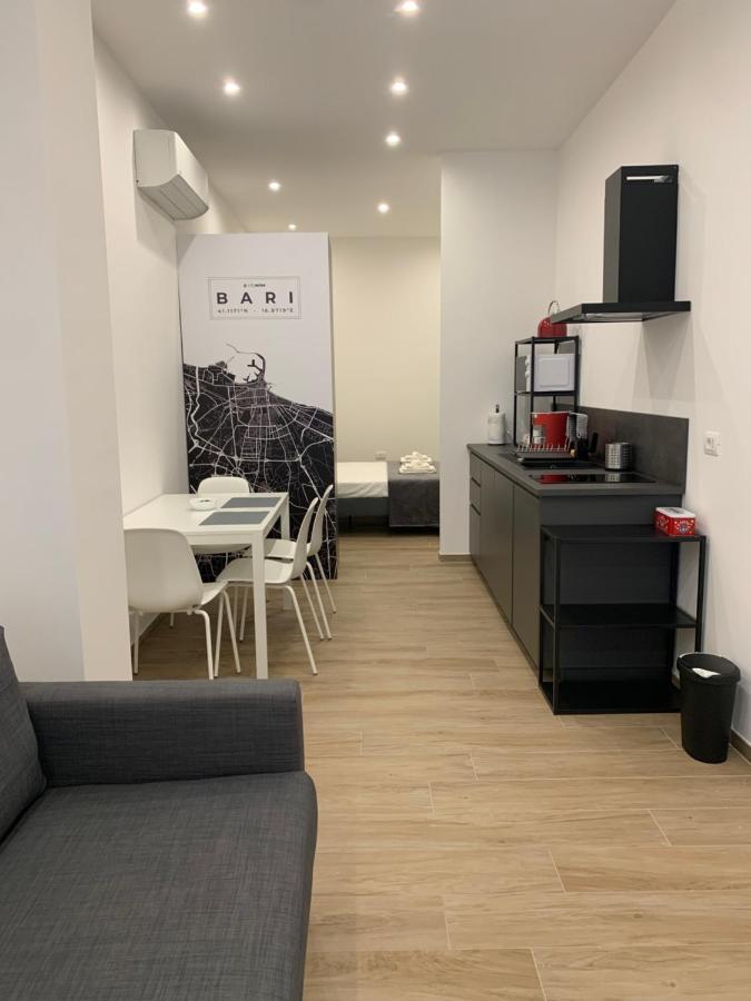 Citywise Vittorio - Independent Apartment Near Bari Central Station Buitenkant foto